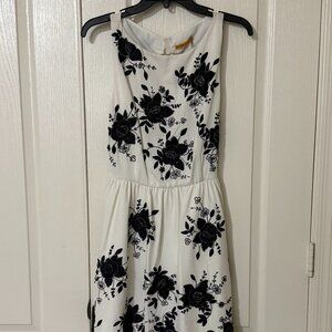 Alice + Olivia Lillyanne White & Black Beaded Cocktail Dress (Size 8)